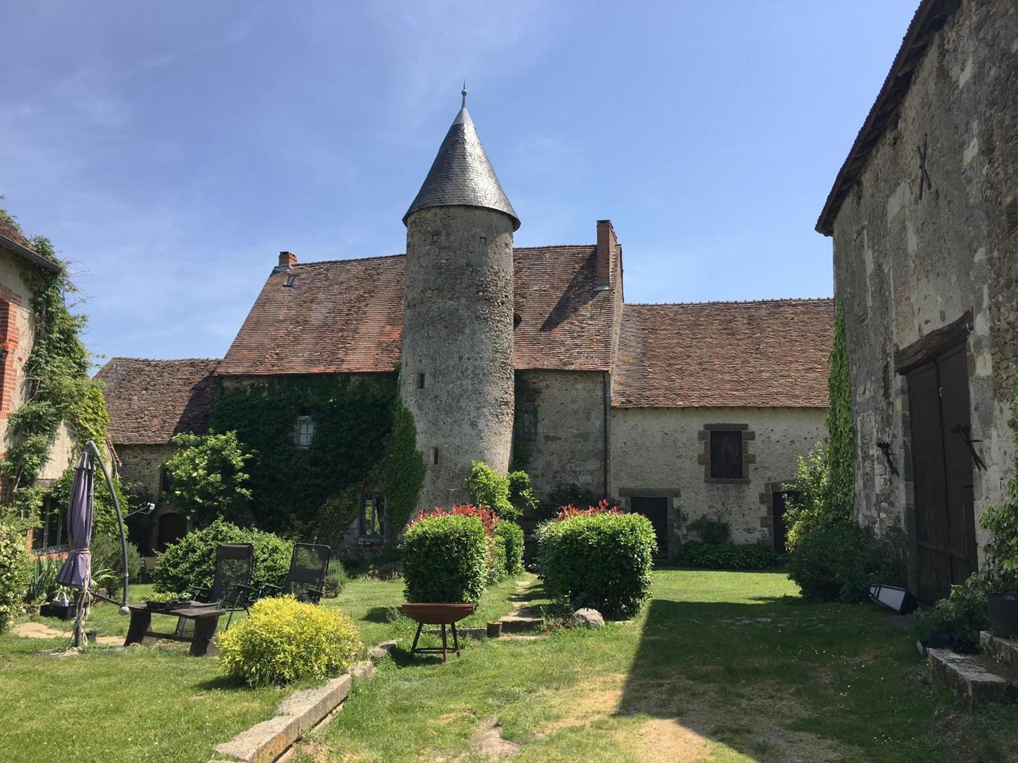 Chateau Mareuil Brigueil-le-Chantre ภายนอก รูปภาพ